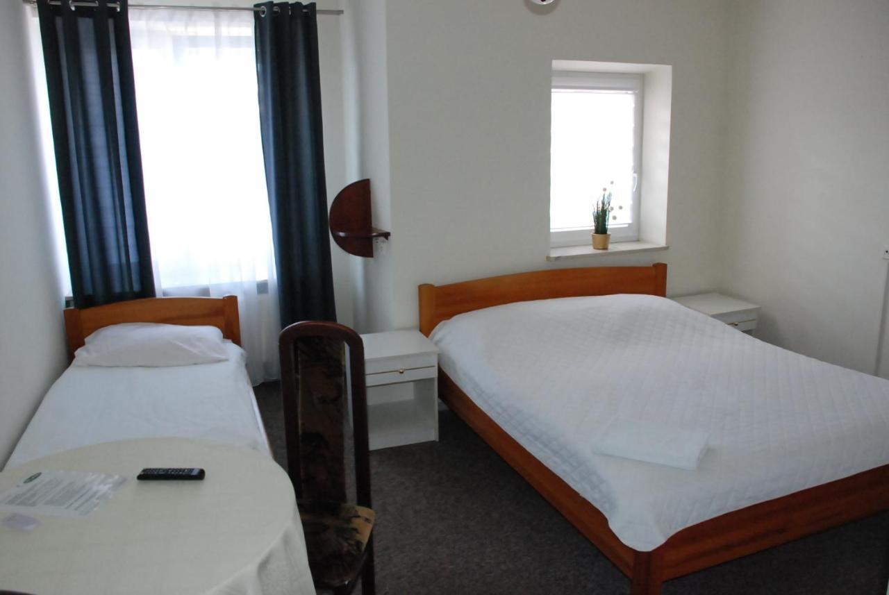 Hotelik Manhatan Radzyn Podlaski Extérieur photo