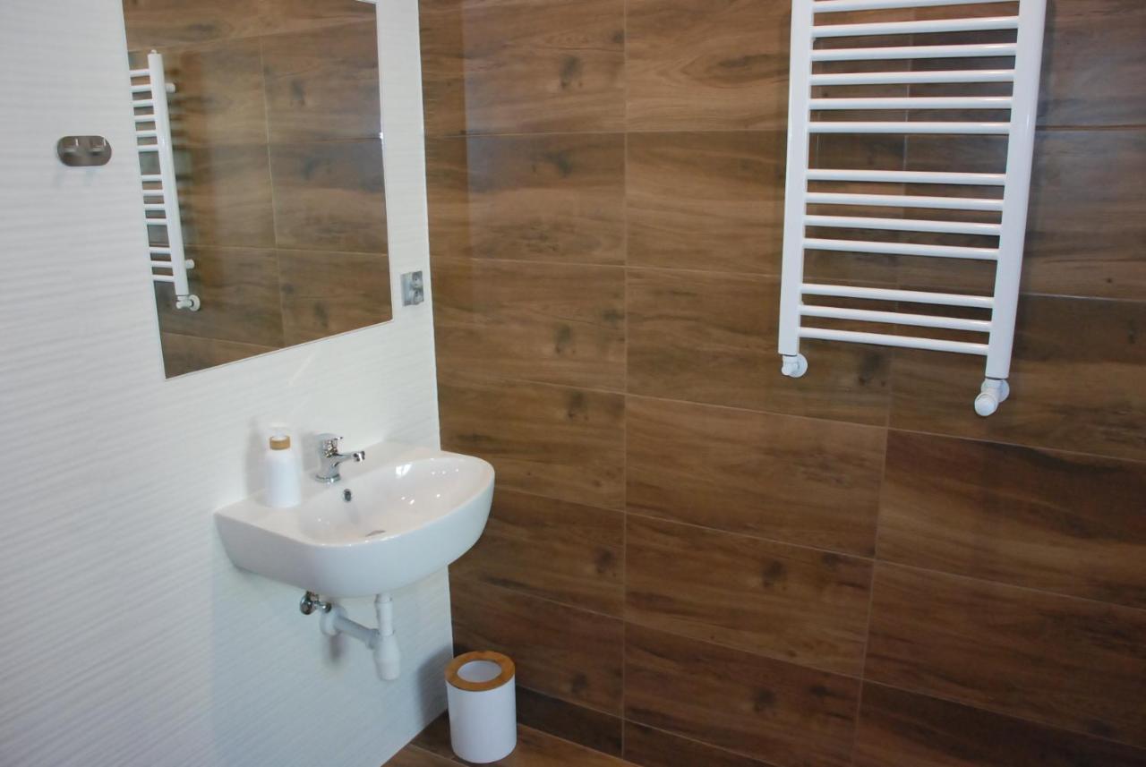 Hotelik Manhatan Radzyn Podlaski Extérieur photo